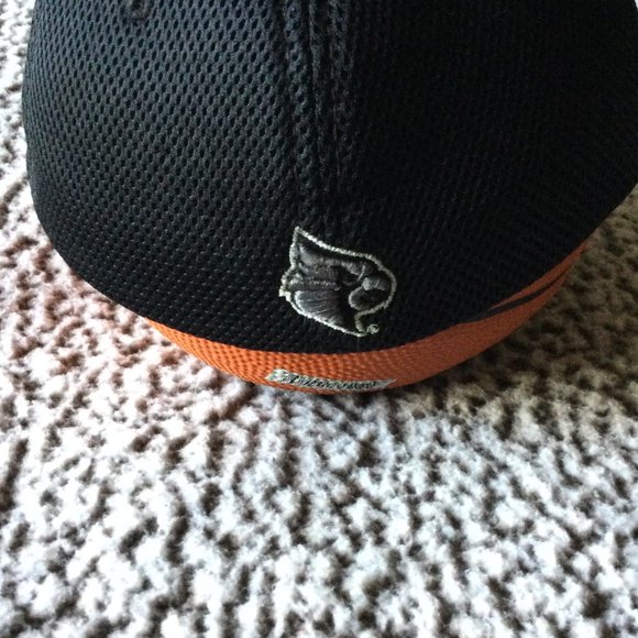 University of Louisville Cardinals Fitted Hat/Cap - Picture 4 of 6